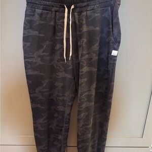 Womens Vuori Black Camo Jogger Pants